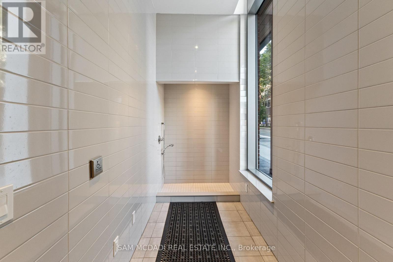 1305 - 212 King William Street, Hamilton (beasley), Ontario