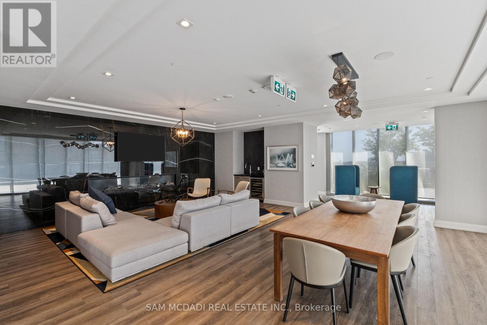 1305 - 212 King William Street, Hamilton (beasley), Ontario