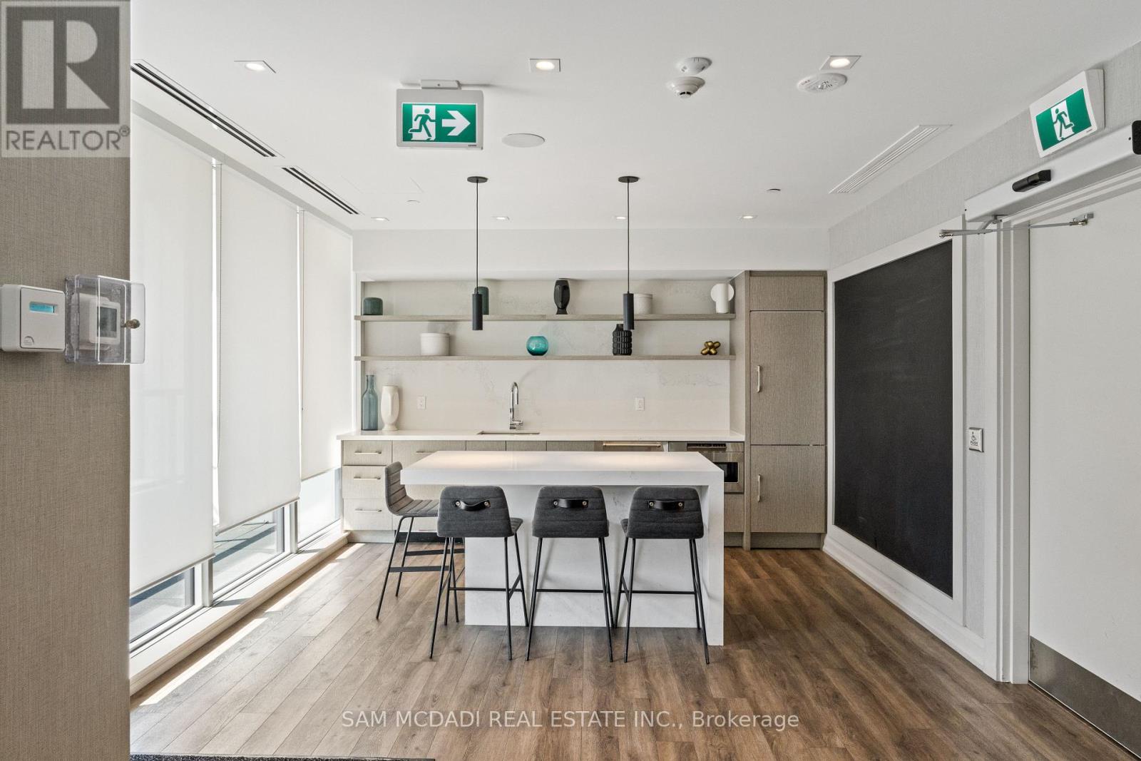 1305 - 212 King William Street, Hamilton (beasley), Ontario