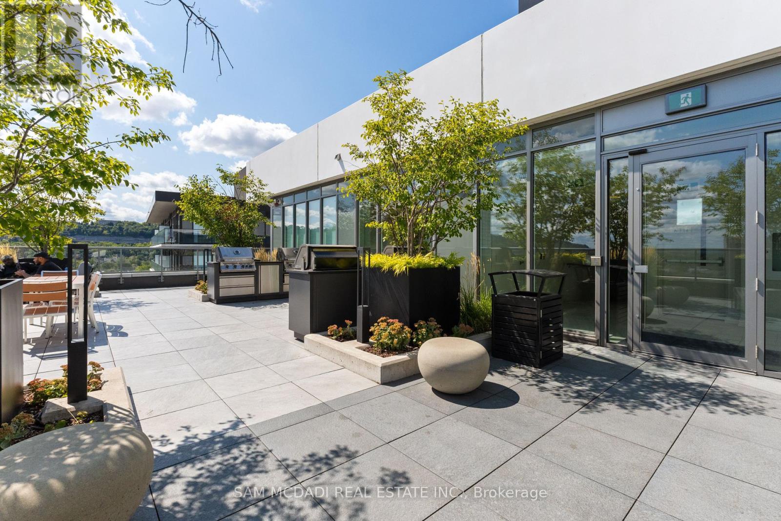 1305 - 212 King William Street, Hamilton (beasley), Ontario