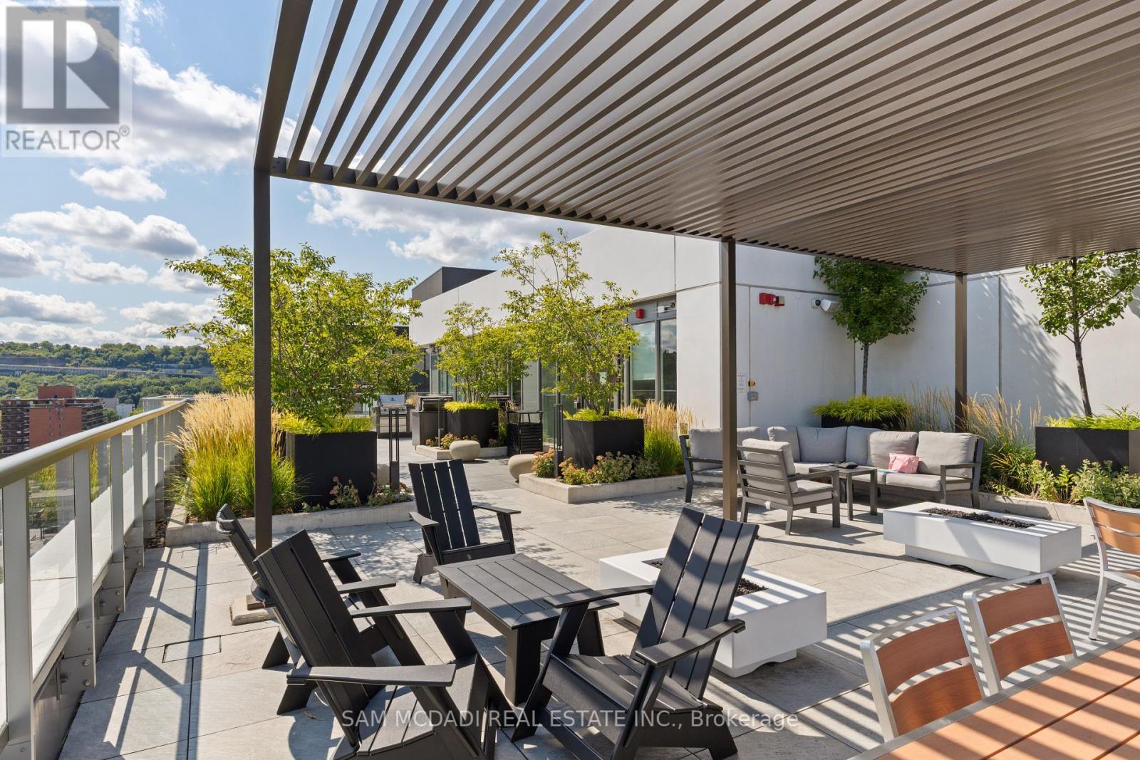 1305 - 212 King William Street, Hamilton (beasley), Ontario