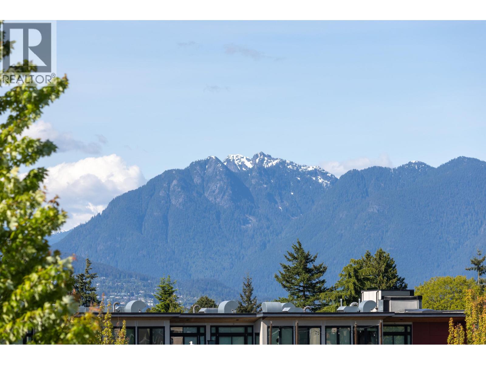 309 3668 W 10th Avenue, Vancouver, British Columbia