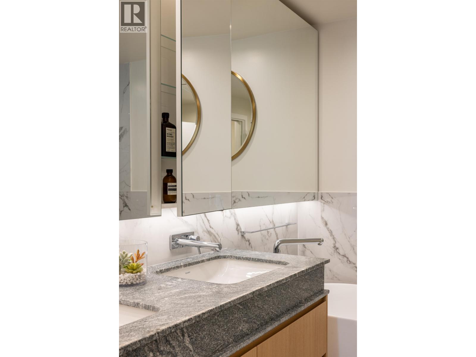 309 3668 W 10th Avenue, Vancouver, British Columbia