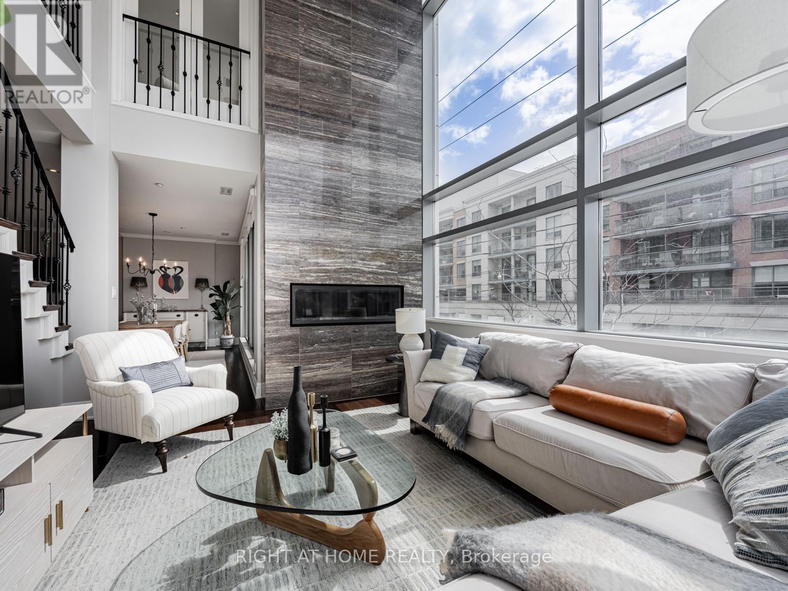 204 - 1 Rainsford Road, Toronto (the Beaches), Ontario