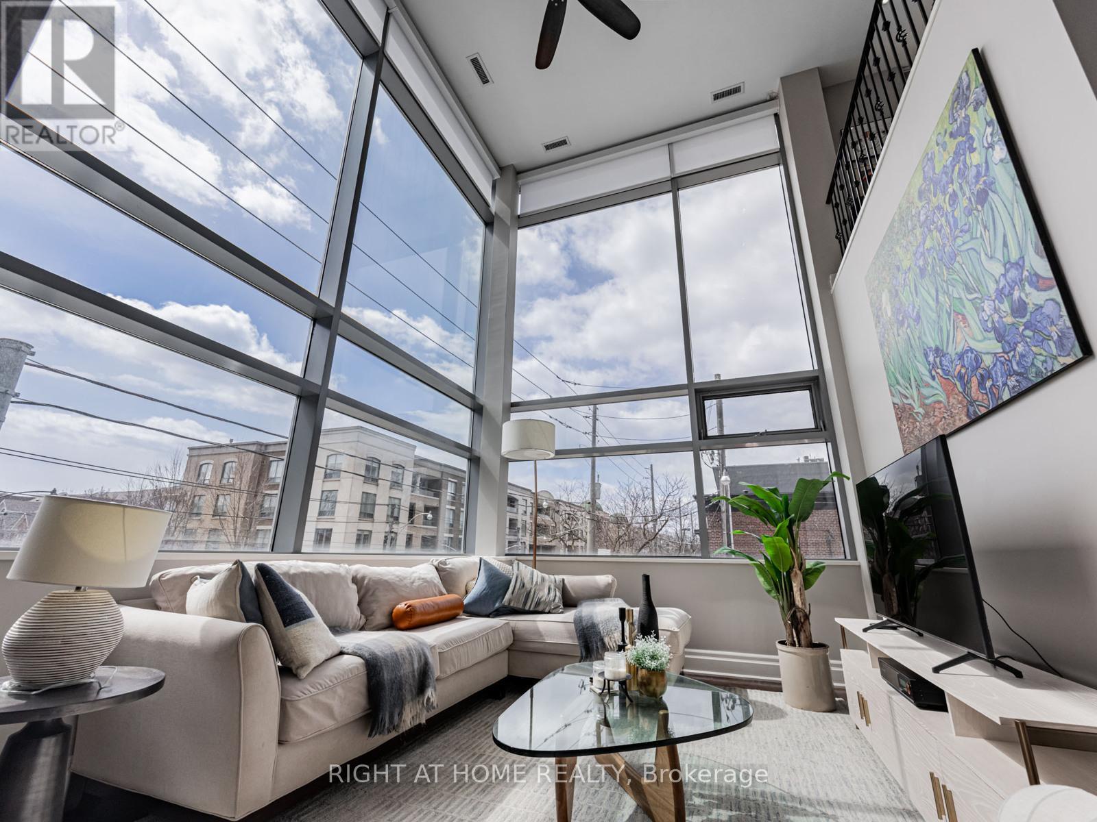 204 - 1 Rainsford Road, Toronto (the Beaches), Ontario