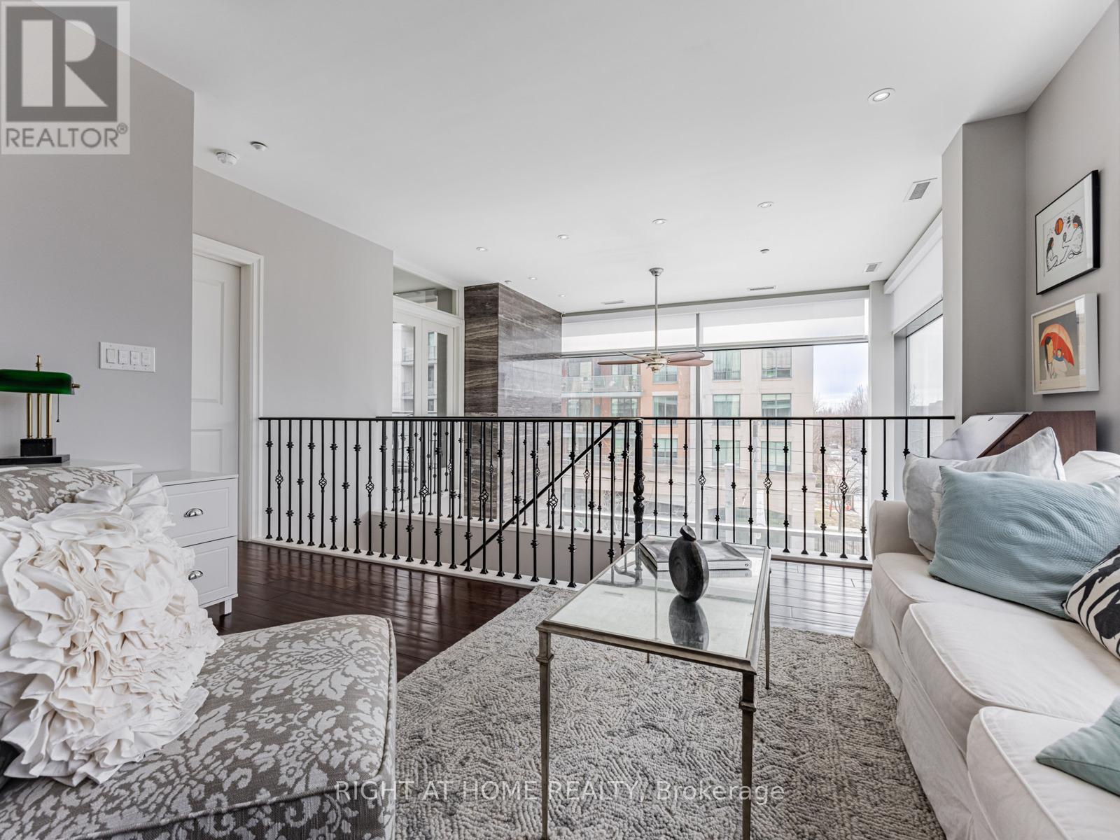 204 - 1 Rainsford Road, Toronto (the Beaches), Ontario