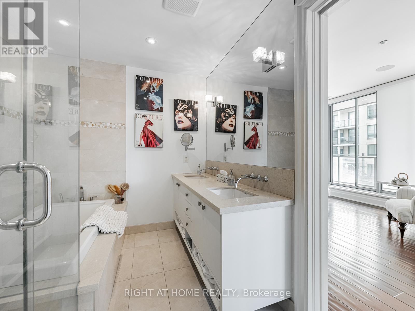 204 - 1 Rainsford Road, Toronto (the Beaches), Ontario