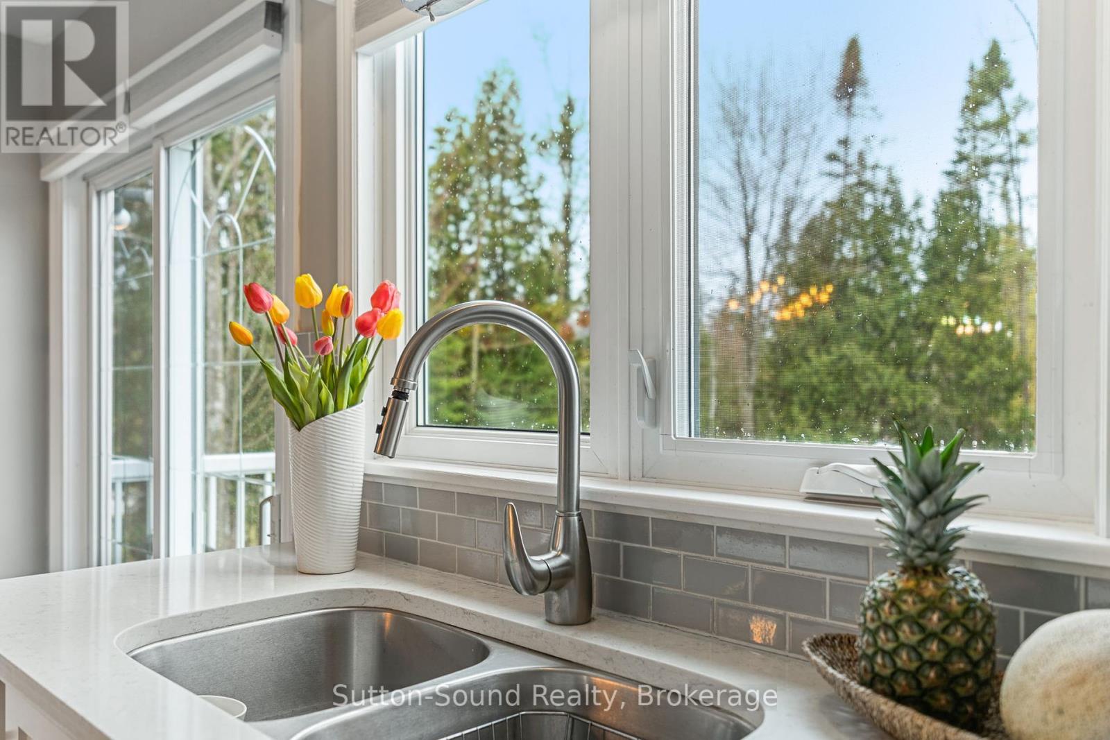 403 Simcoe Avenue, South Bruce Peninsula, Ontario