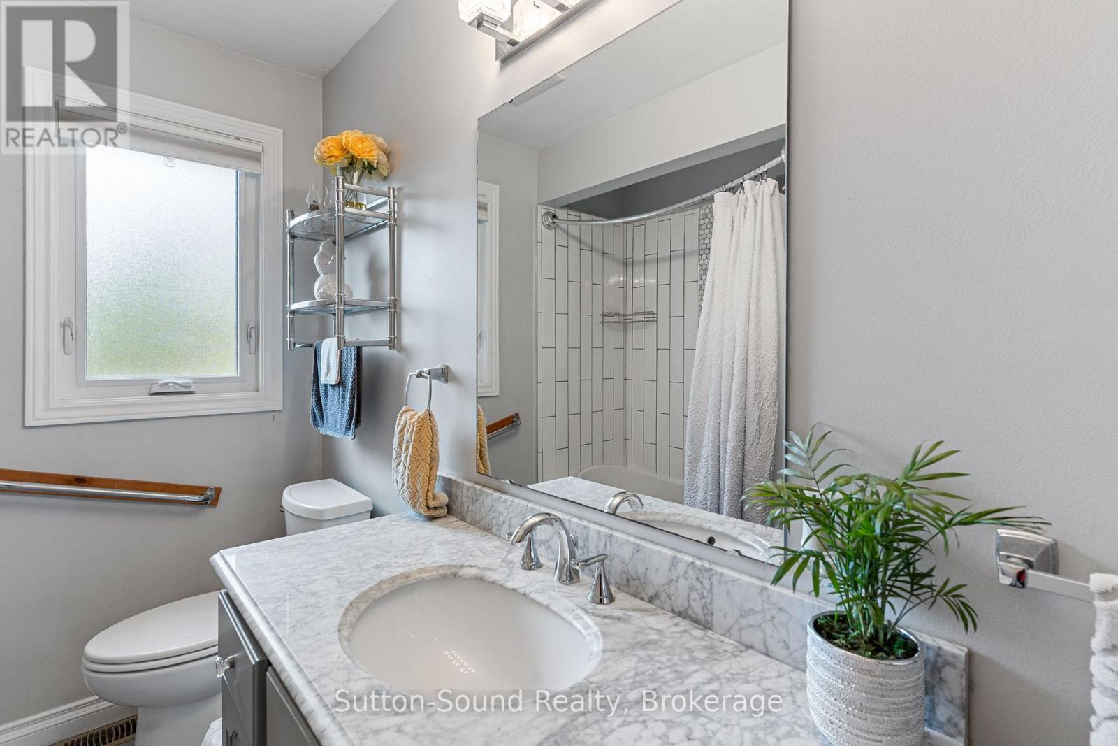 403 Simcoe Avenue, South Bruce Peninsula, Ontario