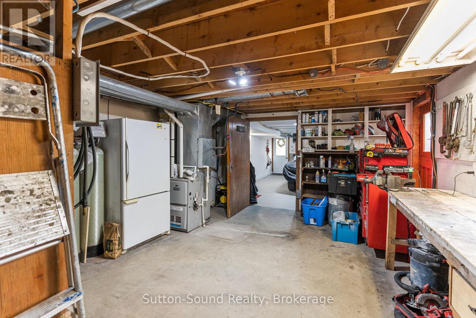 403 Simcoe Avenue, South Bruce Peninsula, Ontario