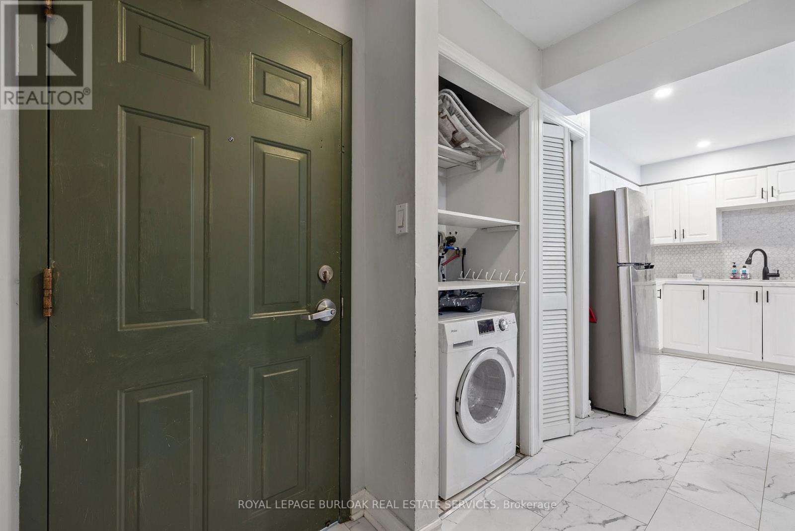 104 - 28 Victoria Avenue N, Hamilton (landsdale), Ontario