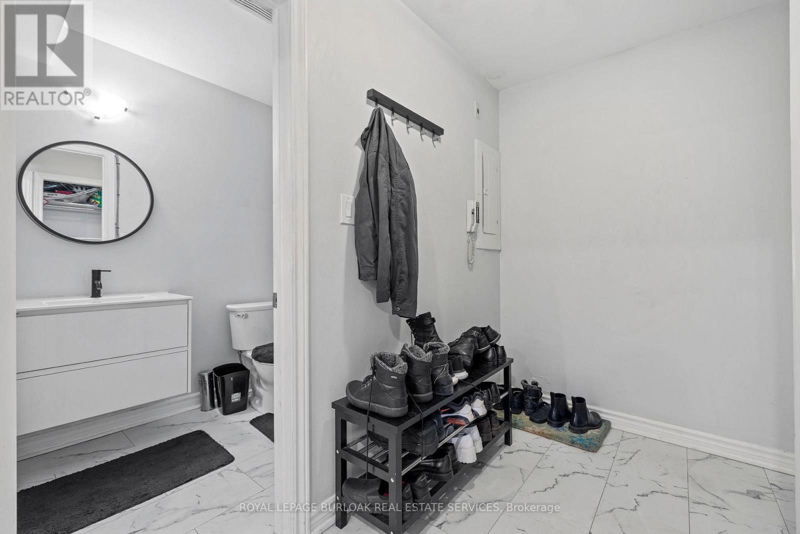 104 - 28 Victoria Avenue N, Hamilton (landsdale), Ontario