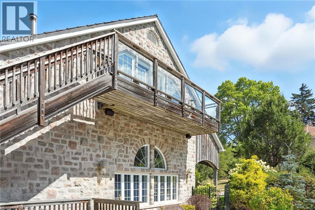 143 East River Road, Paris, Ontario