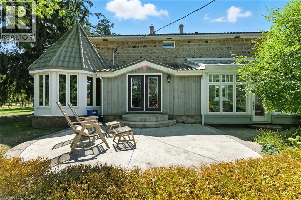 143 East River Road, Paris, Ontario