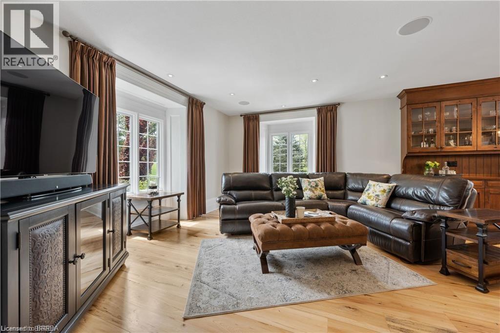 143 East River Road, Paris, Ontario