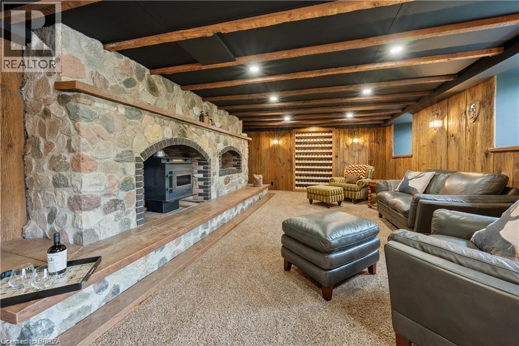 143 East River Road, Paris, Ontario