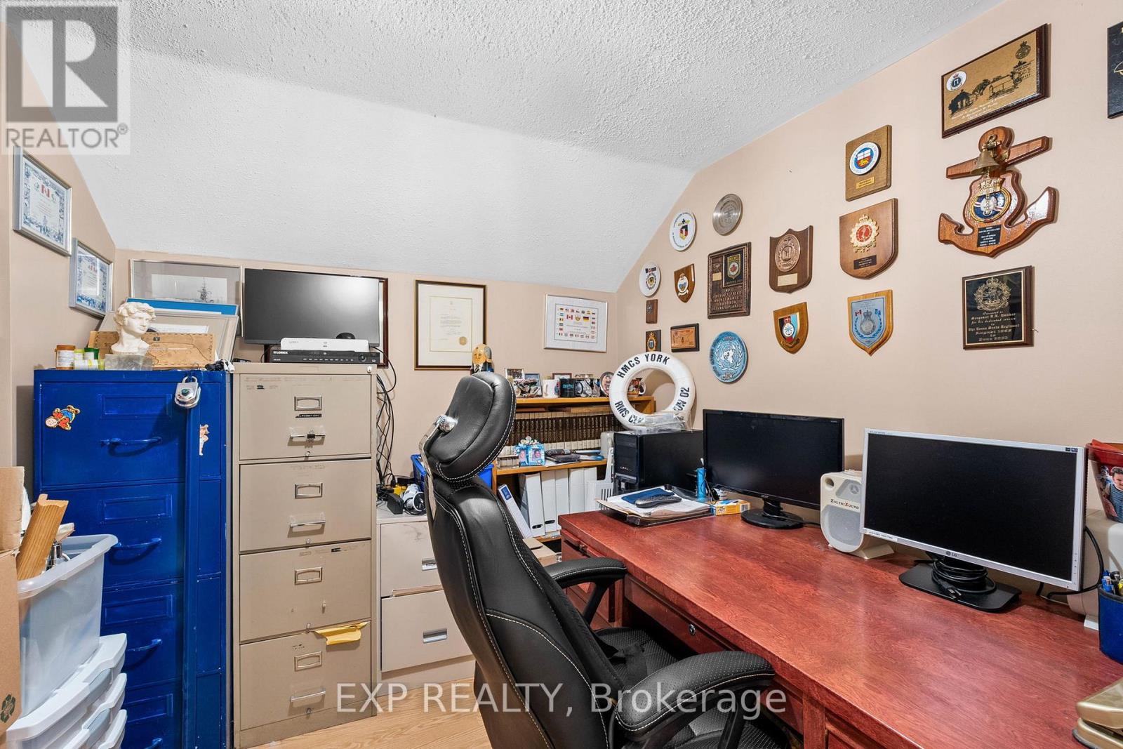 18 Golders Green Lane, Ottawa, Ontario