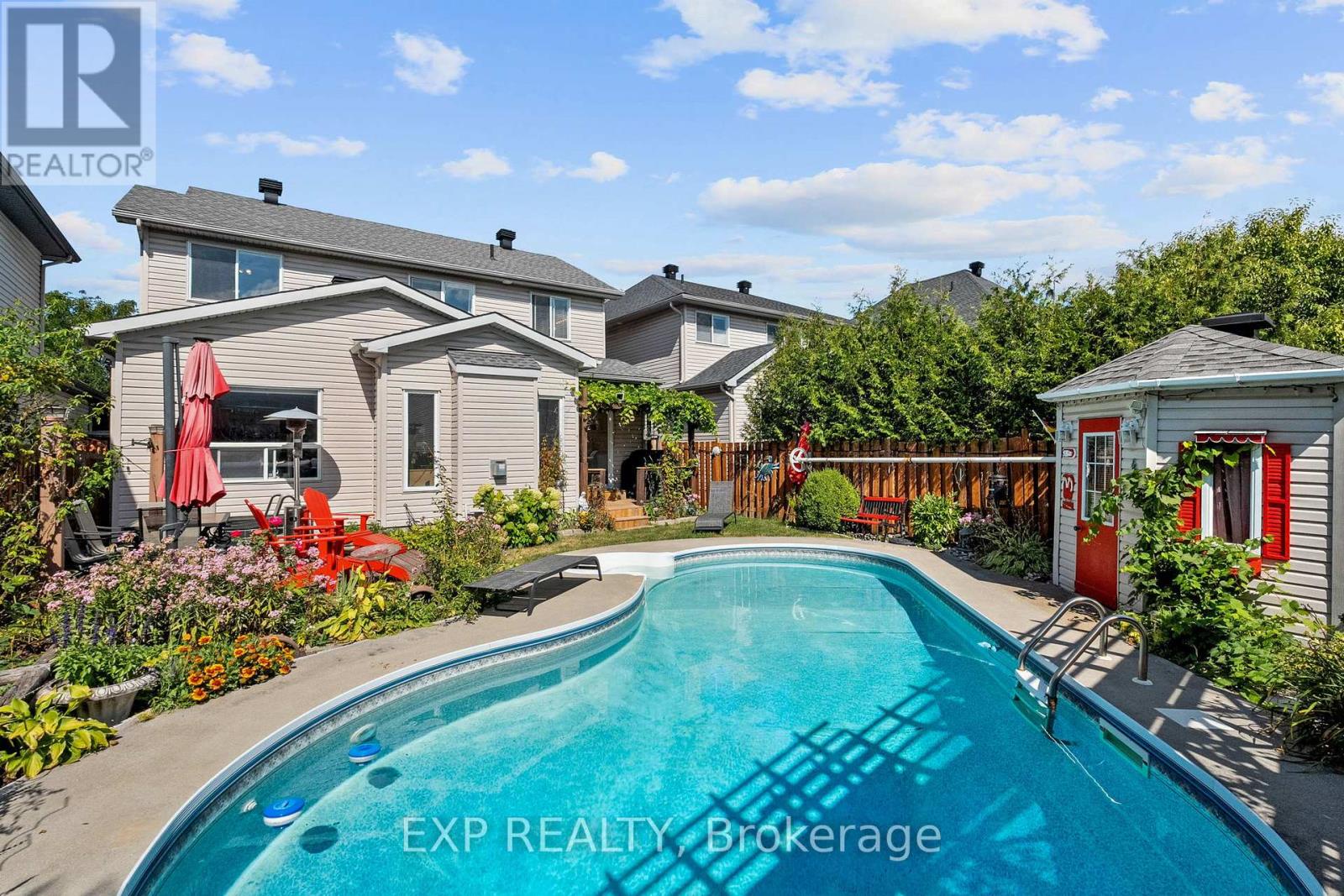 18 Golders Green Lane, Ottawa, Ontario