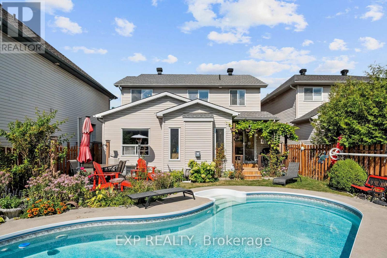 18 Golders Green Lane, Ottawa, Ontario