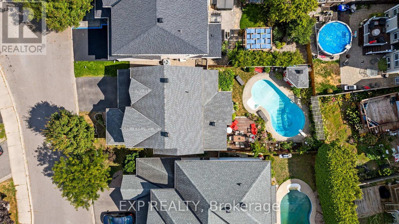 18 Golders Green Lane, Ottawa, Ontario