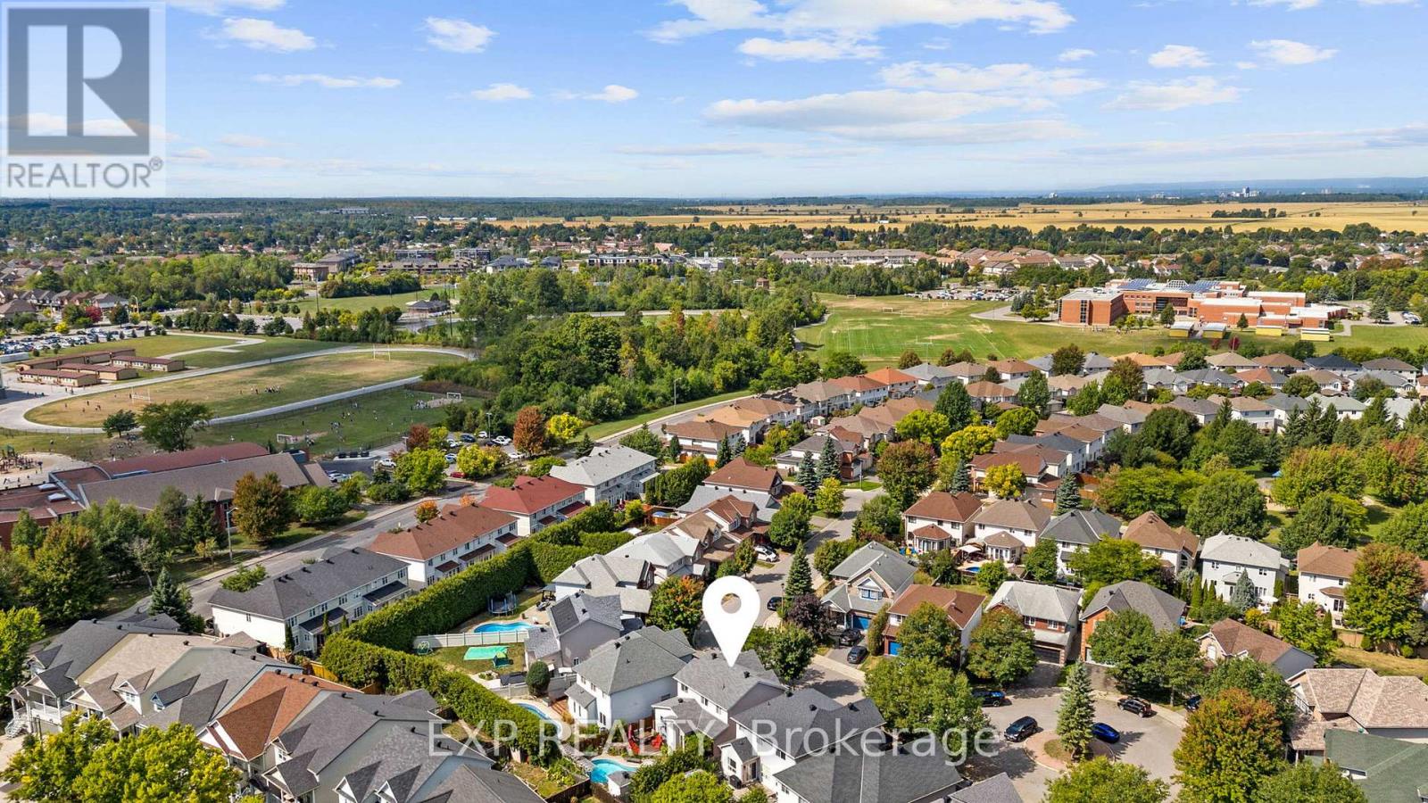 18 Golders Green Lane, Ottawa, Ontario