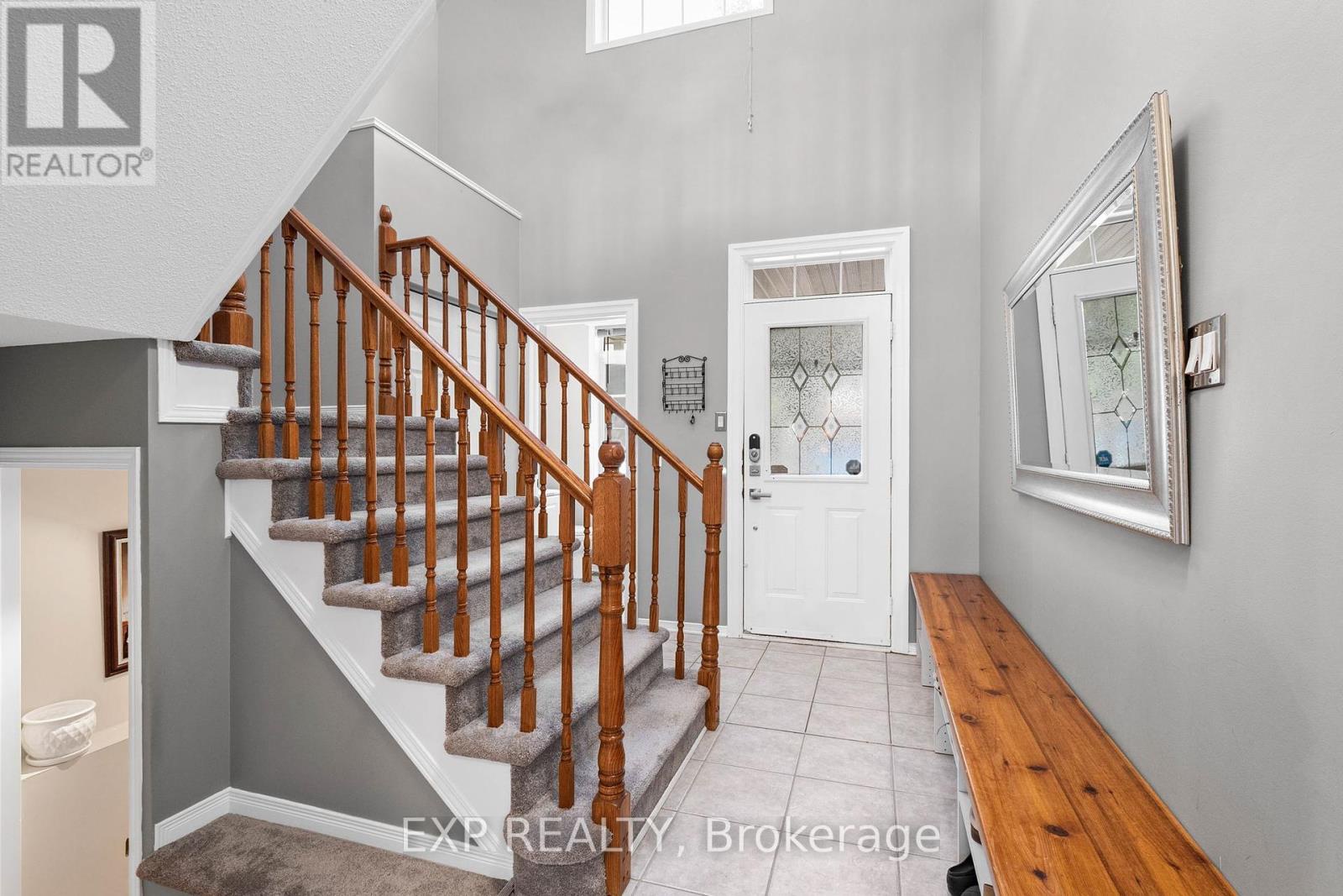 18 Golders Green Lane, Ottawa, Ontario