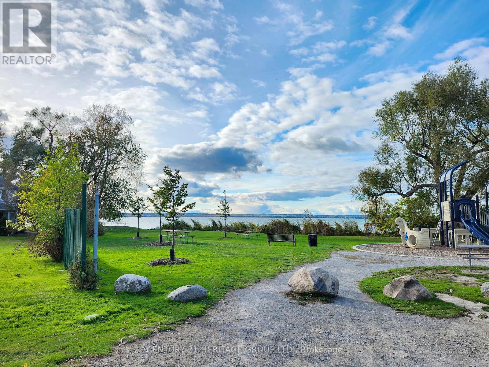 493 Lake Drive S, Georgina (keswick South), Ontario