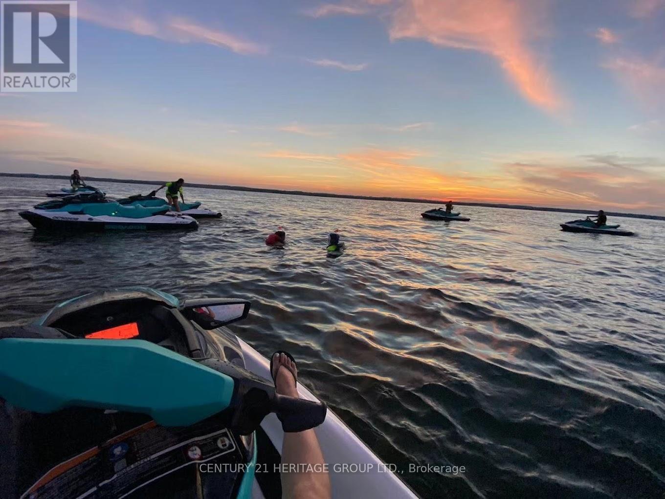 493 Lake Drive S, Georgina (keswick South), Ontario