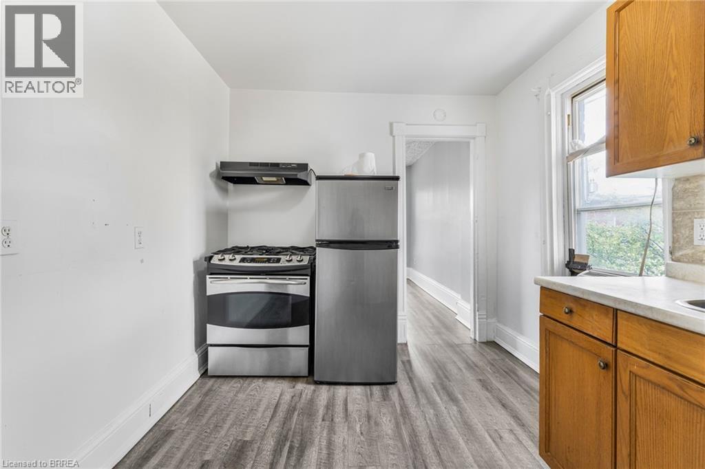 74 Erie Avenue, Brantford, Ontario