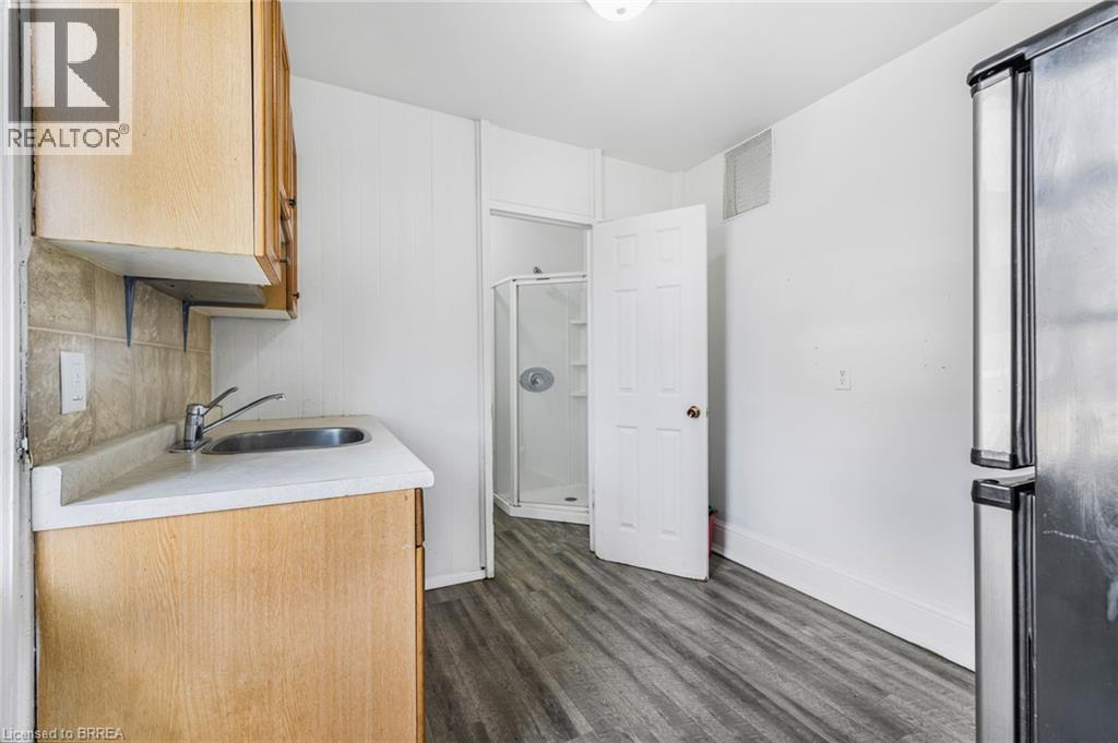 74 Erie Avenue, Brantford, Ontario