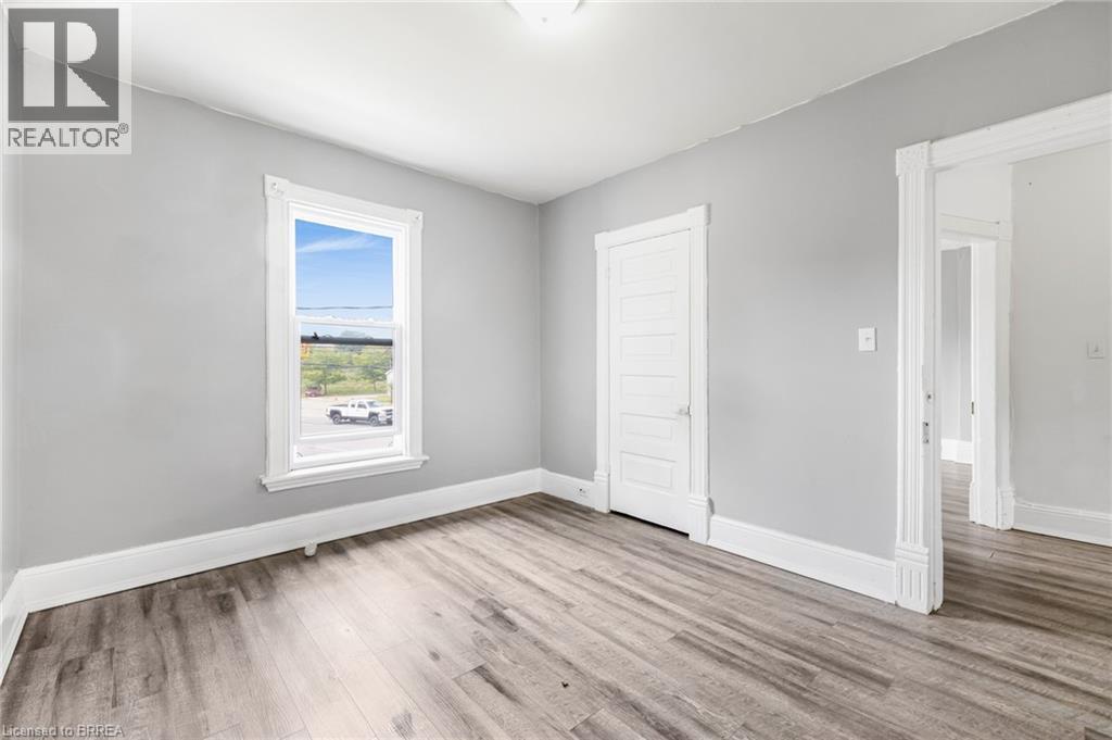 74 Erie Avenue, Brantford, Ontario