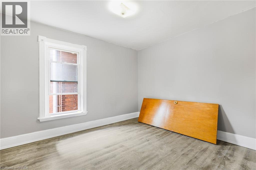 74 Erie Avenue, Brantford, Ontario