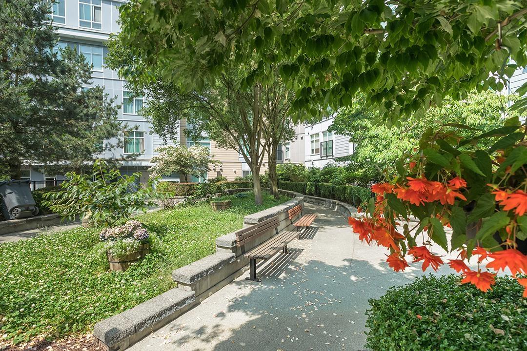 521 13728 108 Avenue, Surrey, British Columbia