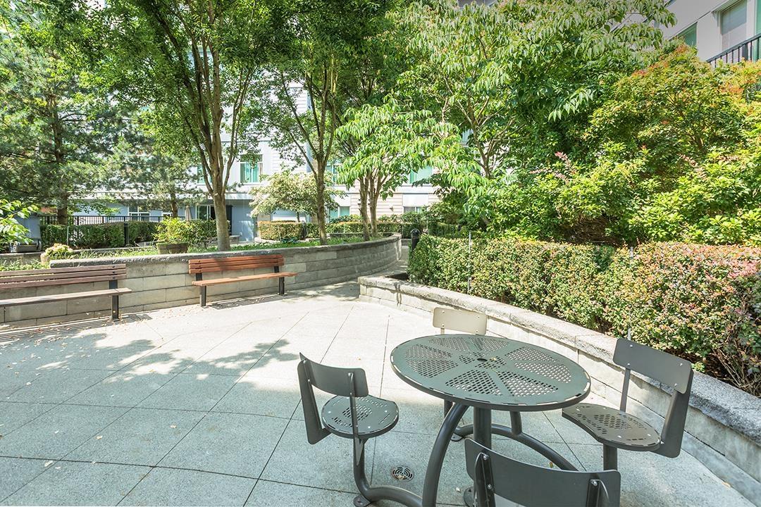 521 13728 108 Avenue, Surrey, British Columbia