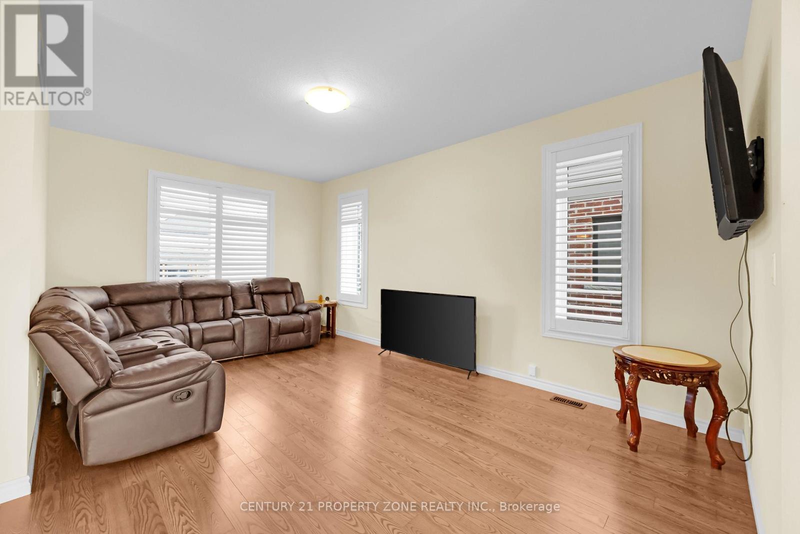 8 Chamberlain Avenue, Ingersoll (ingersoll - South), Ontario