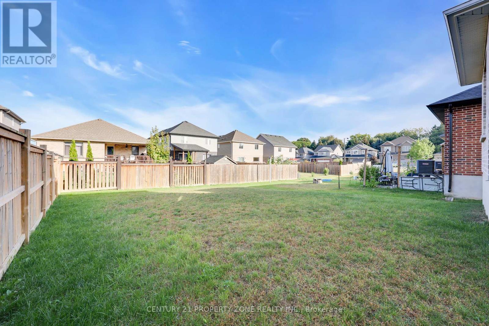 8 Chamberlain Avenue, Ingersoll (ingersoll - South), Ontario