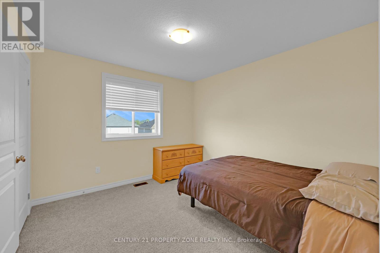 8 Chamberlain Avenue, Ingersoll (ingersoll - South), Ontario