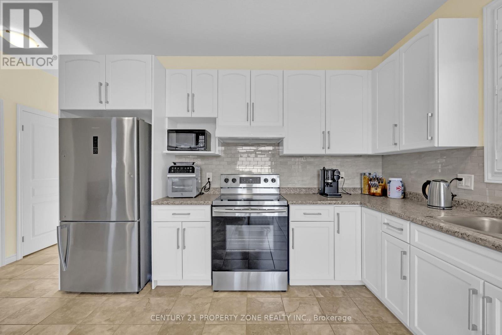 8 Chamberlain Avenue, Ingersoll (ingersoll - South), Ontario