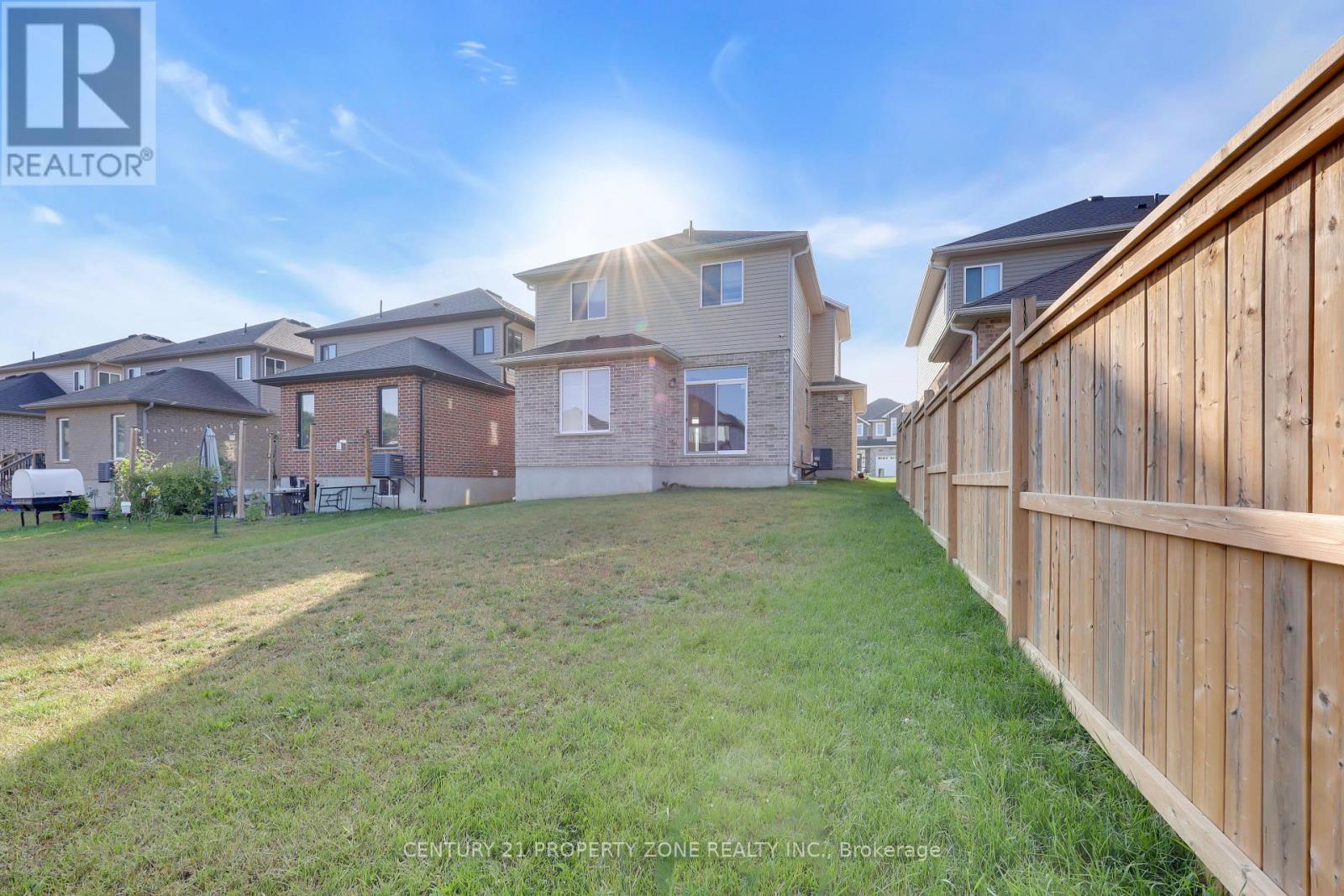 8 Chamberlain Avenue, Ingersoll (ingersoll - South), Ontario