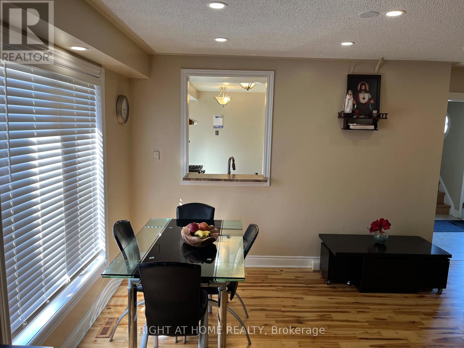 34 Drinkwater Road N, Brampton (fletcher's West), Ontario