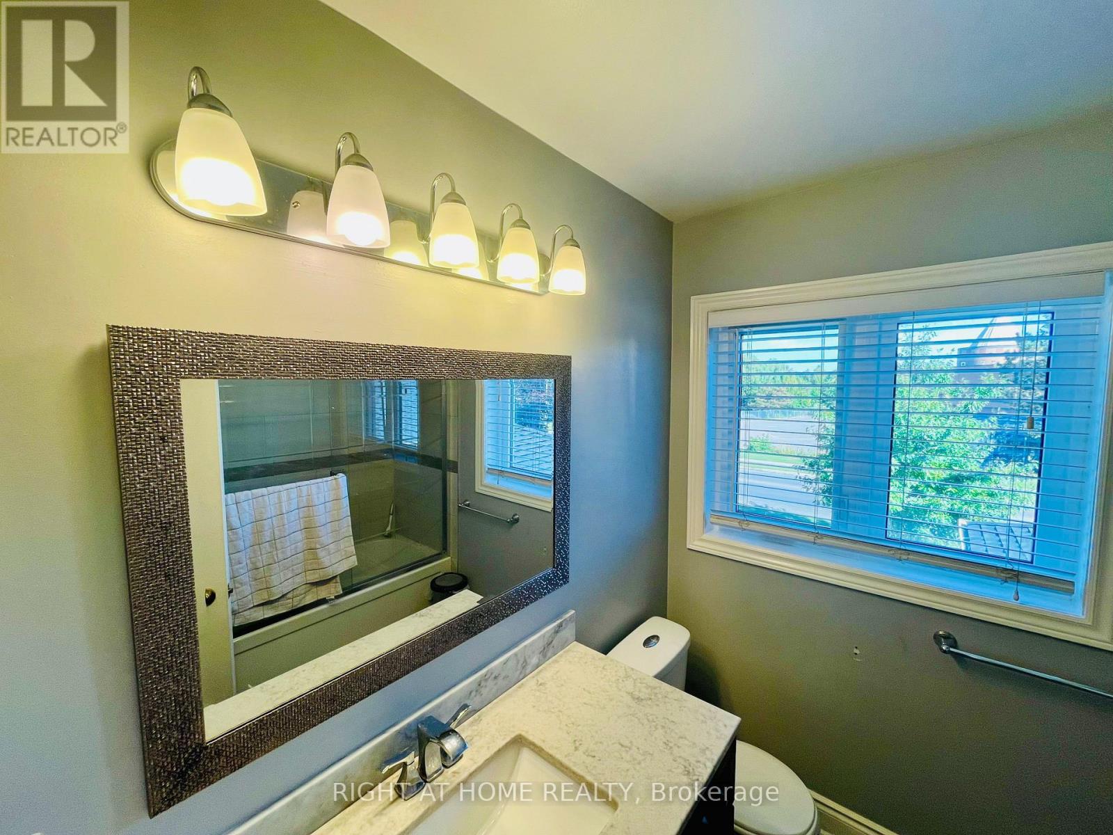 34 Drinkwater Road N, Brampton (fletcher's West), Ontario