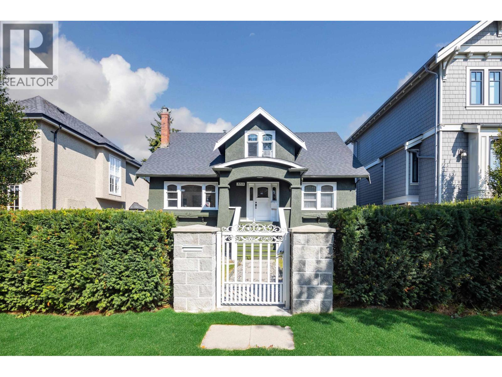 3719 W 3rd Avenue, Vancouver, British Columbia