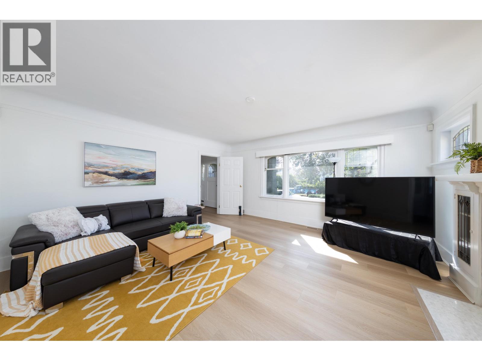 3719 W 3rd Avenue, Vancouver, British Columbia