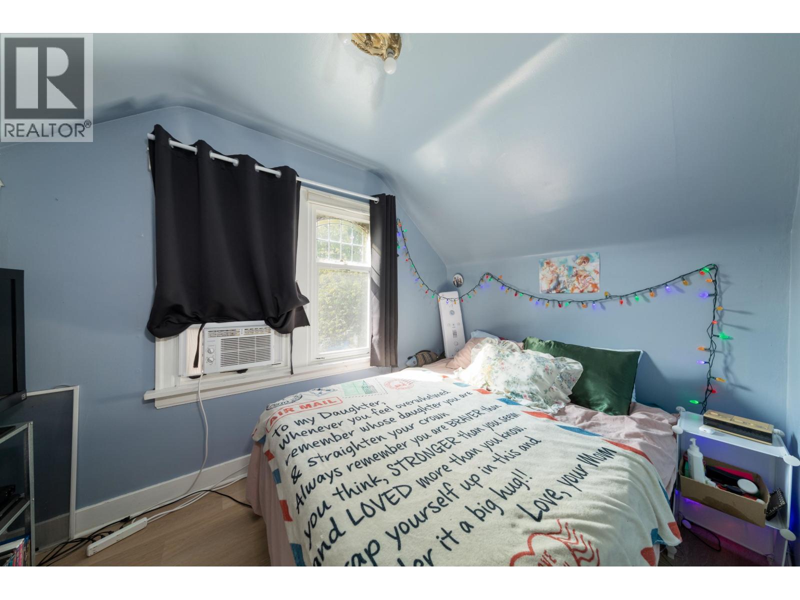 3719 W 3rd Avenue, Vancouver, British Columbia