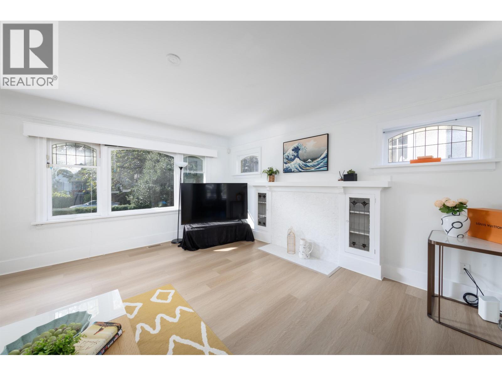 3719 W 3rd Avenue, Vancouver, British Columbia