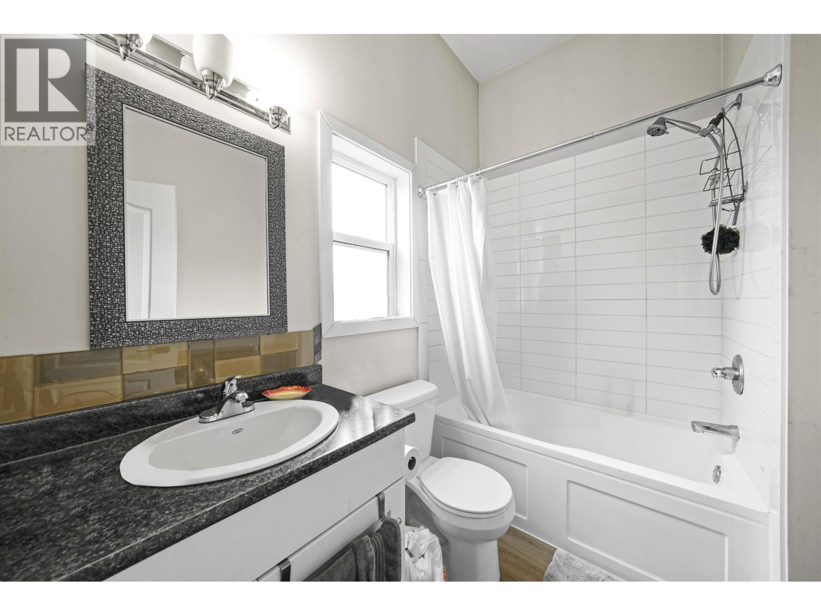 25491 Dewdney Trunk Road, Maple Ridge, British Columbia