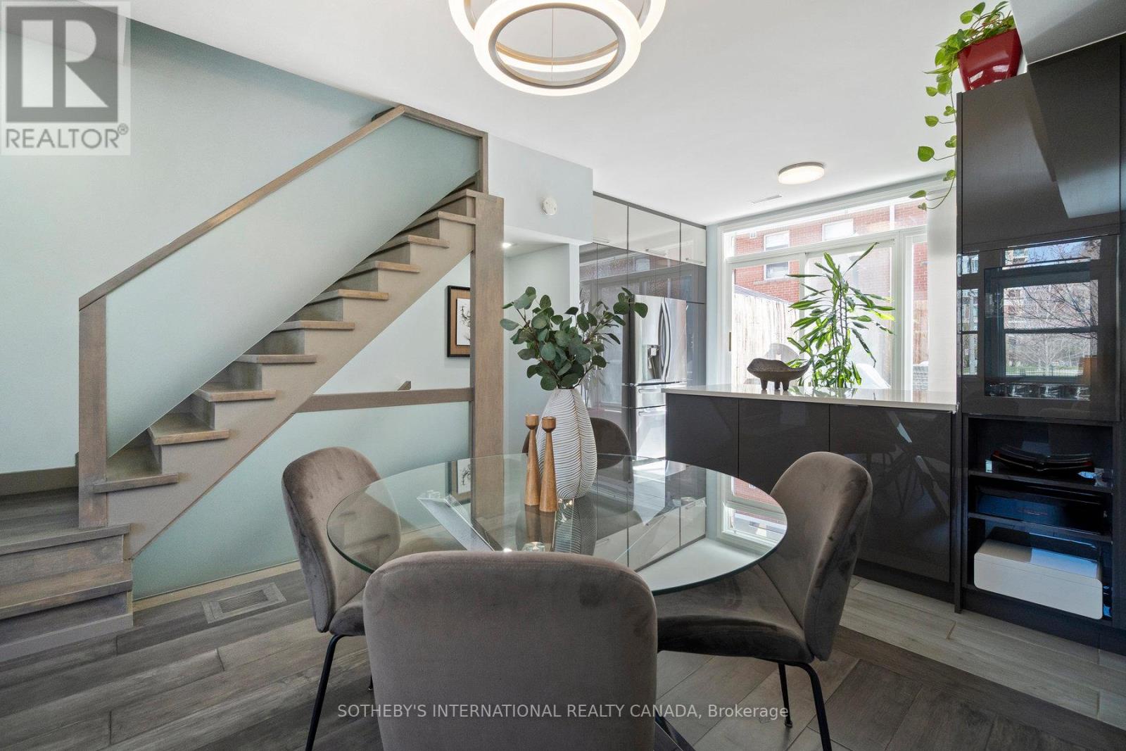 30 Michael Power Place, Toronto (islington-city Centre West), Ontario