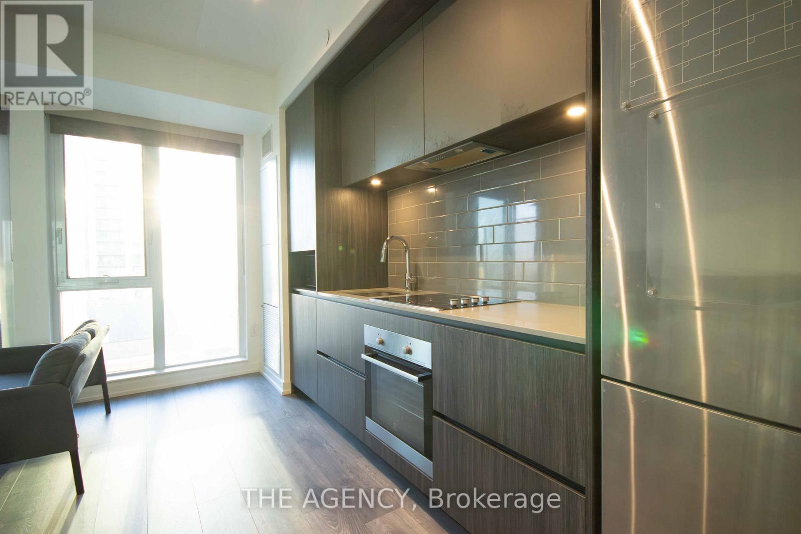 1702 - 225 Sumach Street, Toronto (regent Park), Ontario