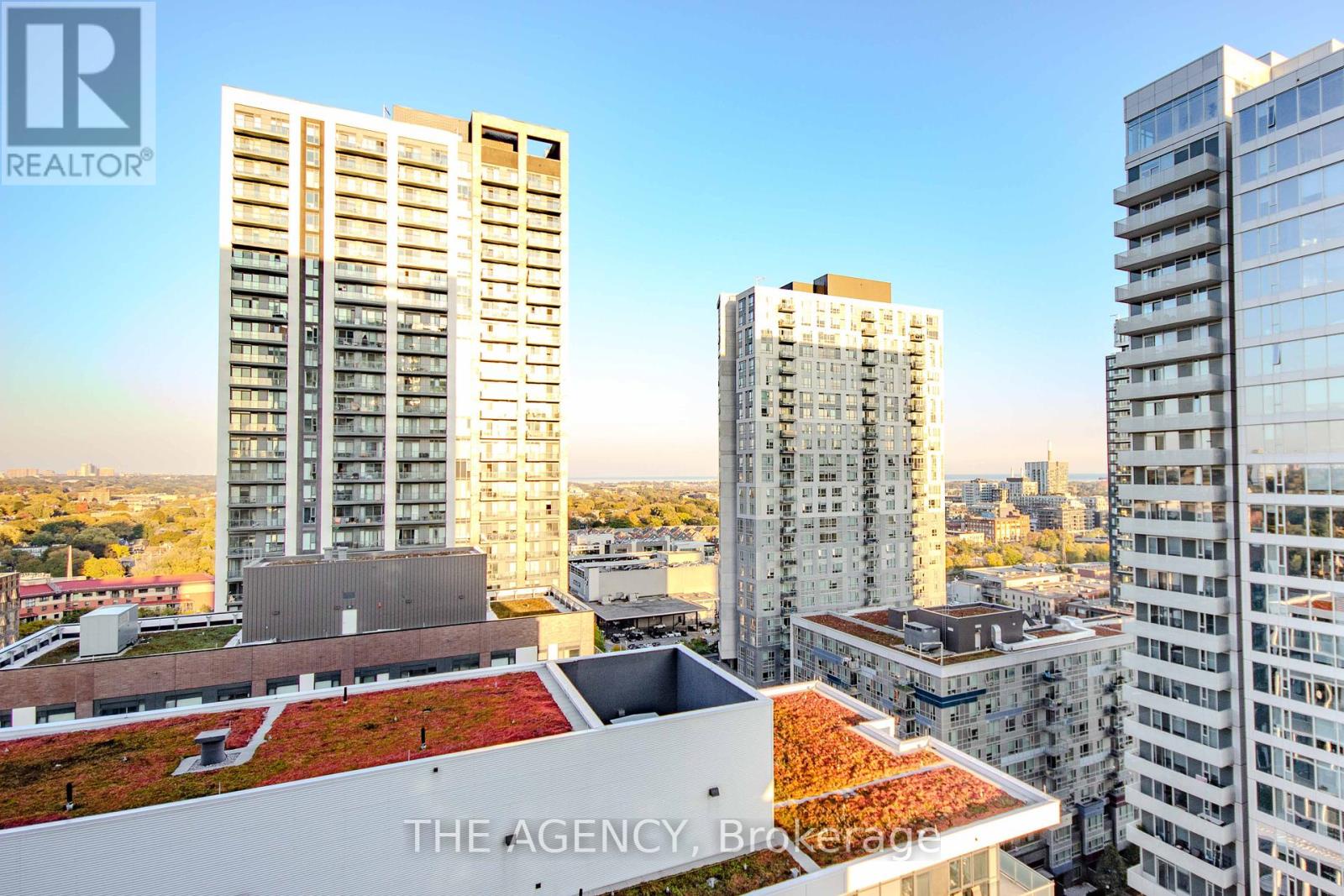 1702 - 225 Sumach Street, Toronto (regent Park), Ontario