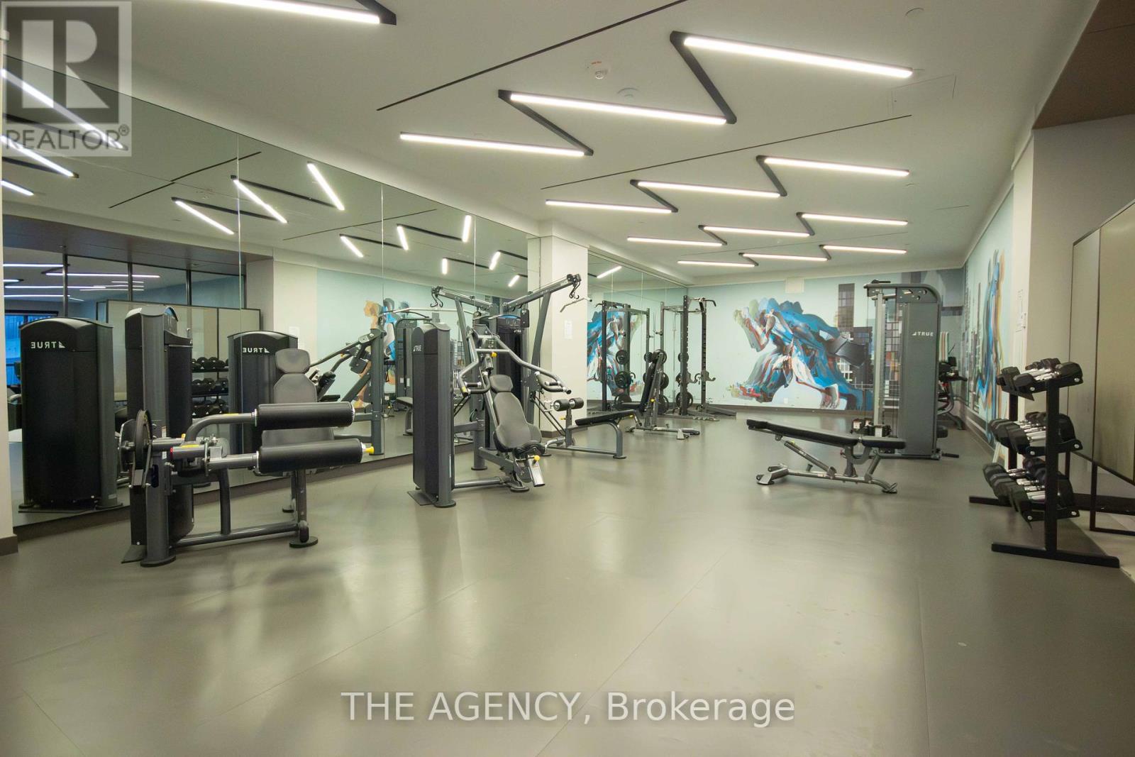 1702 - 225 Sumach Street, Toronto (regent Park), Ontario